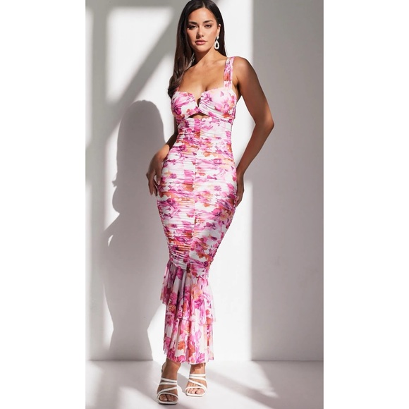 Hello Molly It’s Your World Dress - Picture 2 of 9